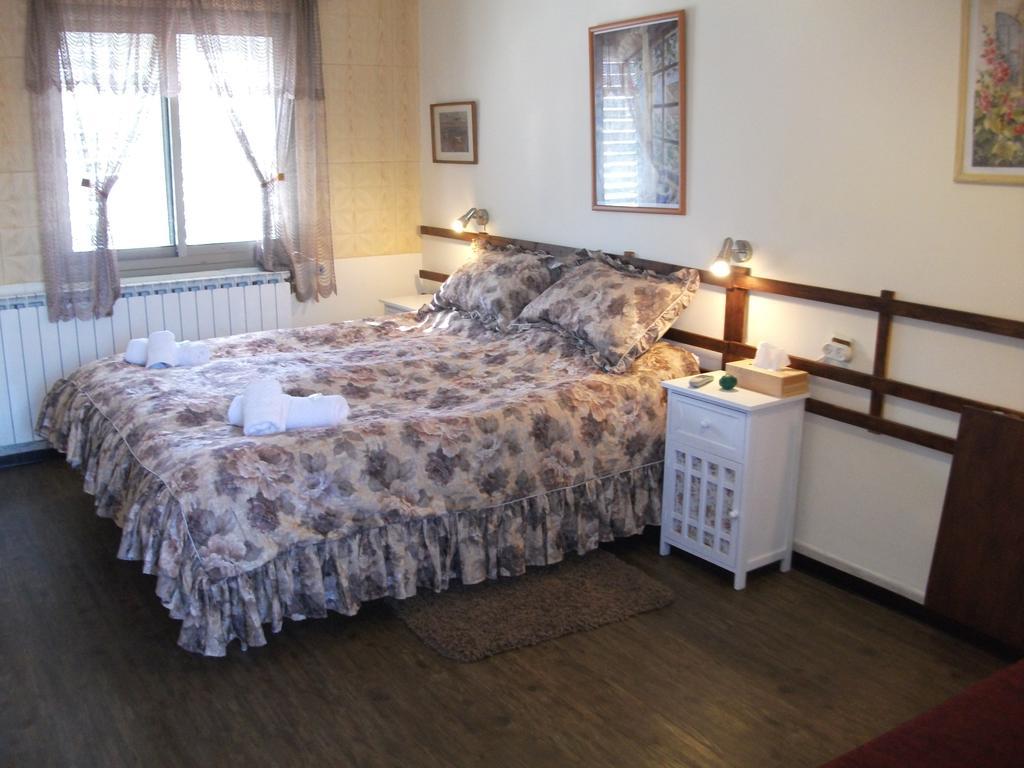 Safed Inn Ngoại thất bức ảnh