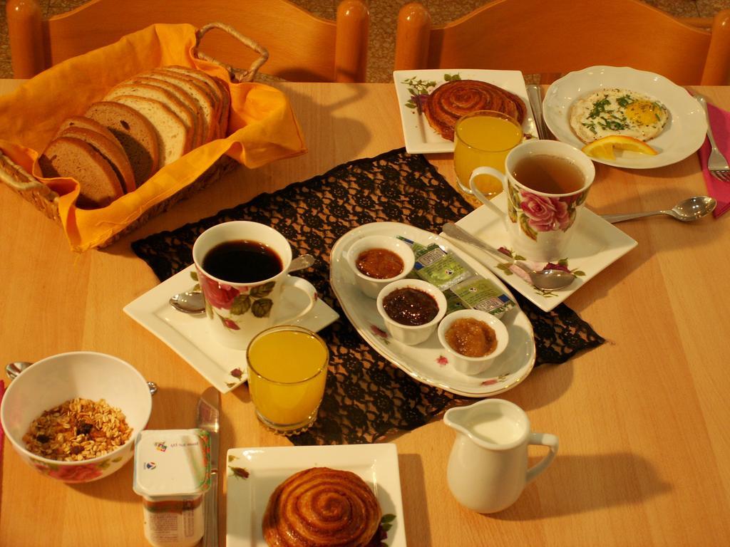 Safed Inn Ngoại thất bức ảnh