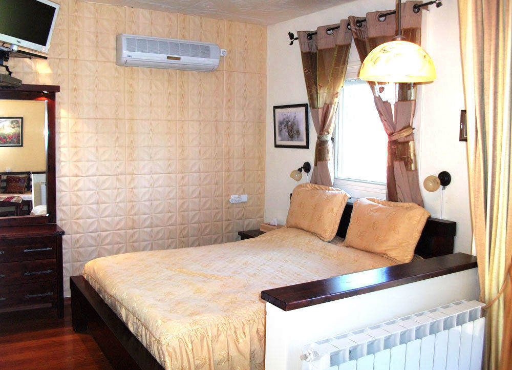 Safed Inn Ngoại thất bức ảnh