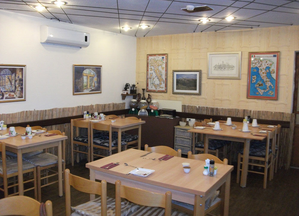Safed Inn Ngoại thất bức ảnh